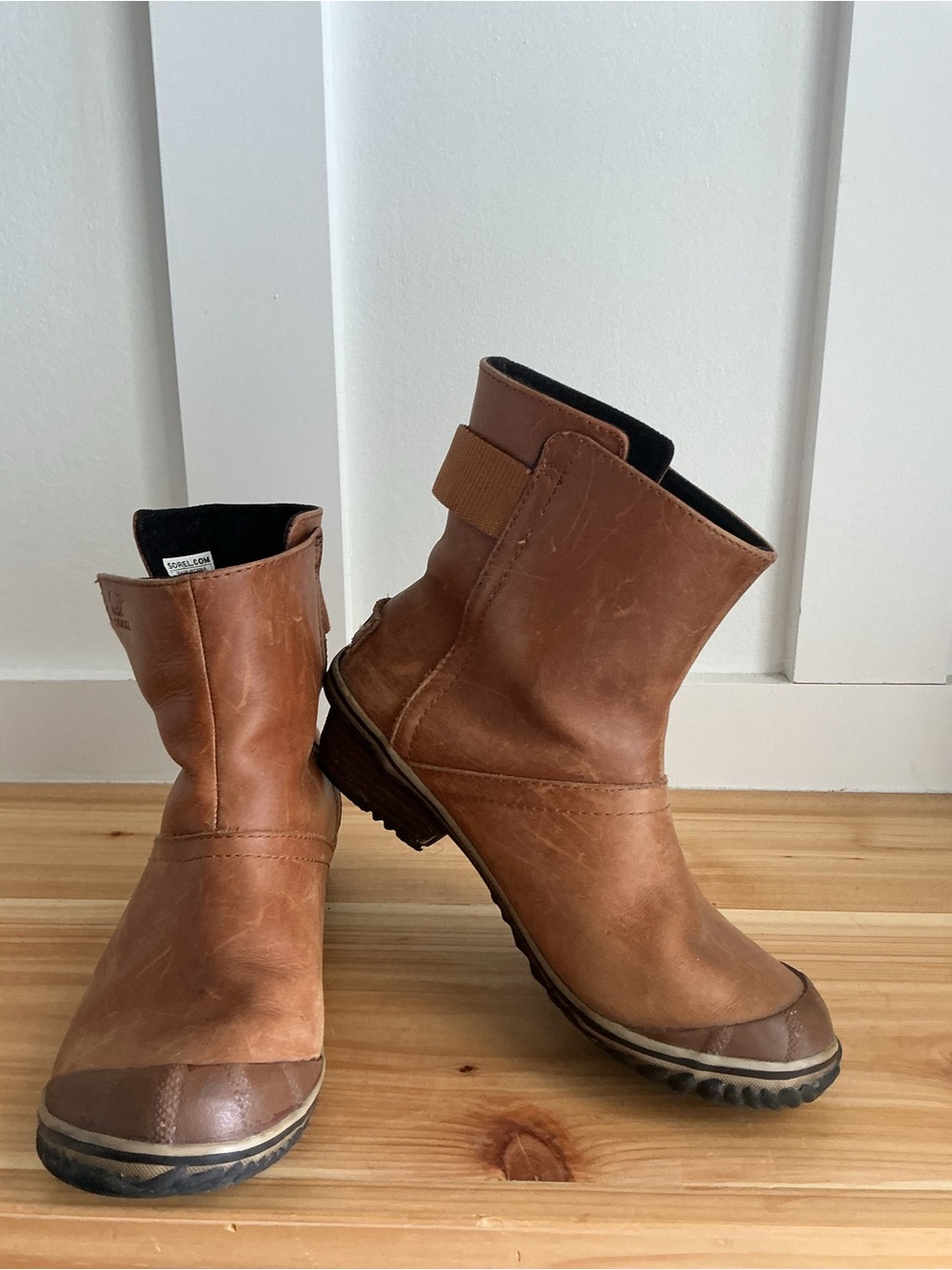 Sorel Cognac Brown Leather Ankle Booties